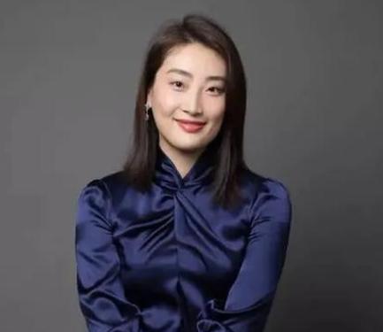 宗馥莉这是要撒泼了！宗馥莉这次直接向上举报，不是因为冲动，而是股权拖了