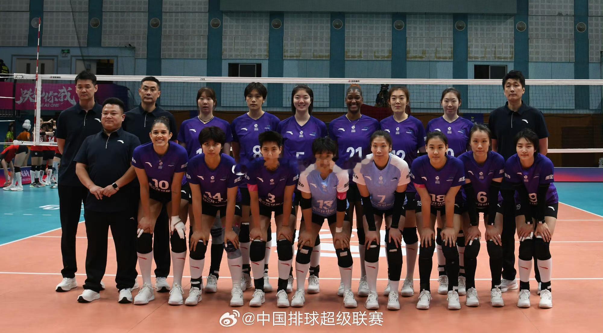 🟣天津女排：🇧🇷娜塔莉娅：23分🇩🇴马丁内兹：18分🇨🇳刘鑫：14