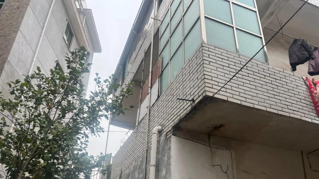 男子“看房”一审被判一年半,9分钟发生了什么