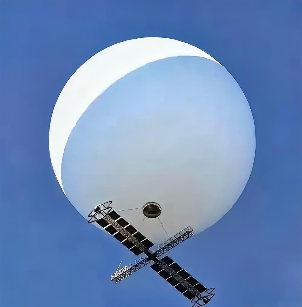 非法闯入我国领空？绝不能留！果断击落！​​3月13日，《解放军报》等官方媒体披