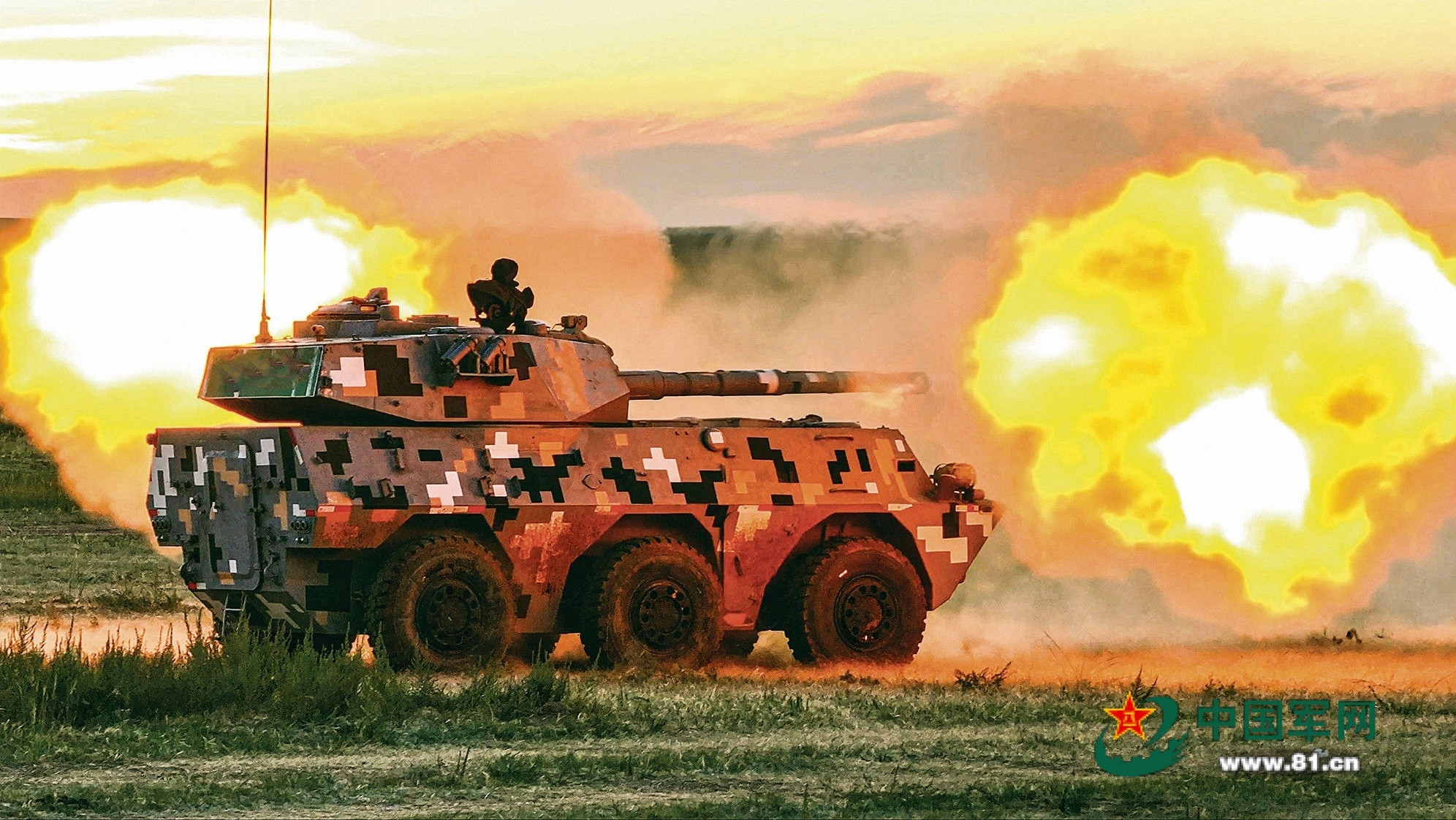 每天认识一件兵器北京卫戍区某部组织实弹射击考核PS：卫戍部队也有轮突了，还解锁