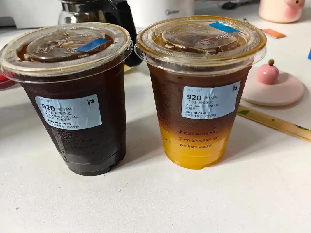 一年卖出30亿杯！难喝的冰美式，为啥在中国也火了美式咖啡曾被吐槽像刷锅水、冰镇