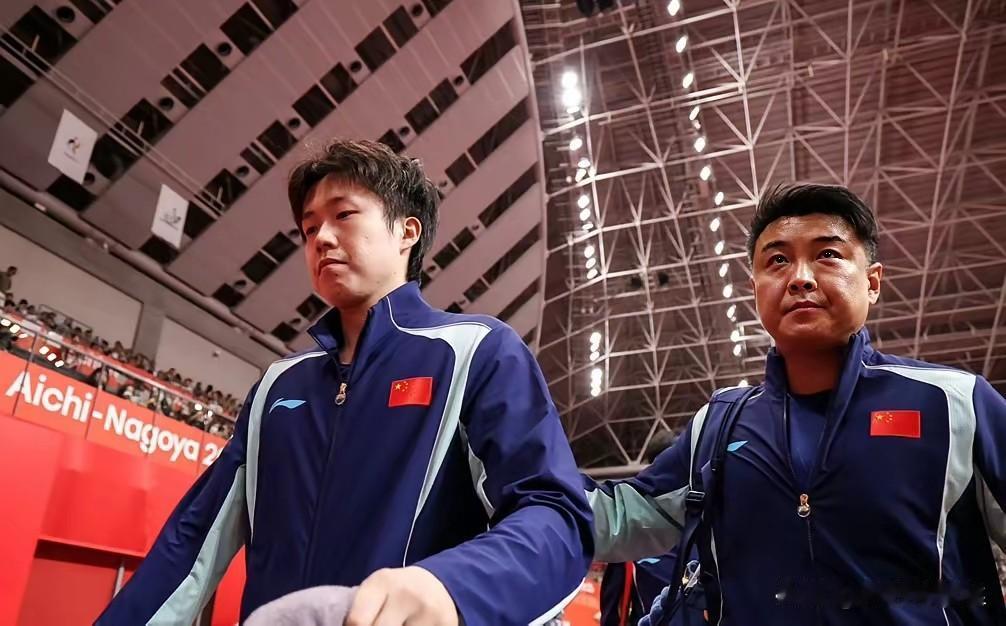 王楚钦关于败张本智和在赛后采访中说，第四盘还可以做的更好一点。其实我觉得，没必