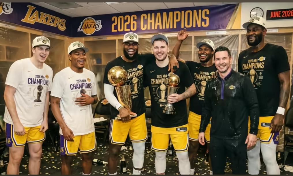 詹姆斯确实是为了球队，完全转型了今天看到詹姆斯战不出战，感慨良多，大概率不