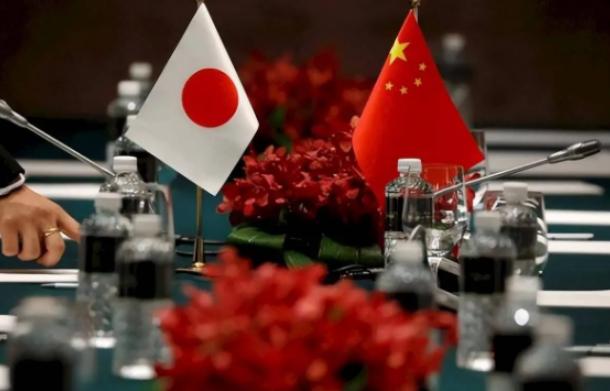 俄罗斯那位专攻亚洲地缘政治几十年的大拿卡申，看完日本连夜往九州岛偷运导弹的情报，