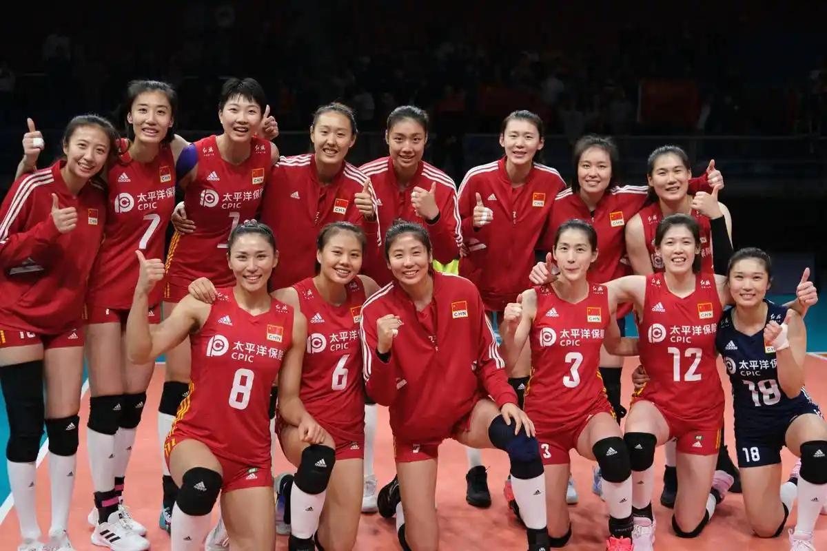 中国女排亚锦赛大名单其实已经算公布了！李盈莹确定缺席，吴梦洁归队集训，应该是赶上