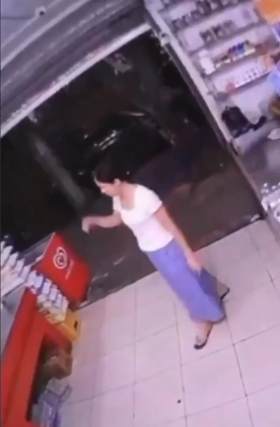 厄瓜多尔警方宣布，两周前在罗尔多斯城堡被绑架的中国女店主死亡。她的丈夫支付了