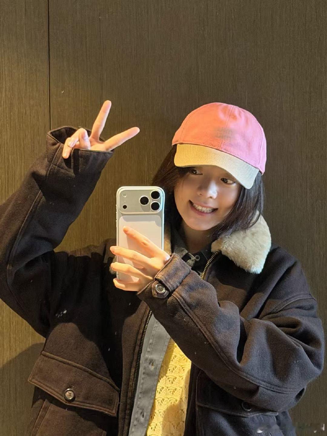 赵今麦小年营业照赵今麦比耶萌✌🏻这个小麦麦