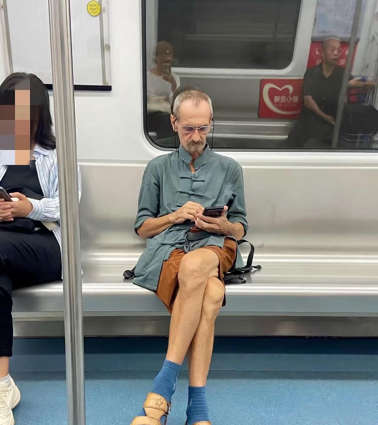 这外国人全是中国特征