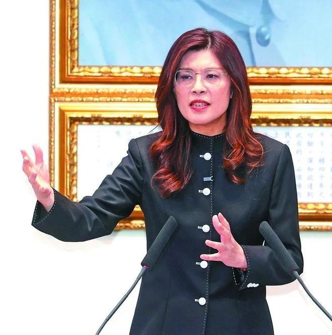 国民党内亲美派已经急不可耐，借助各种招数发难，不好直接攻击主席郑丽文，就从副主席