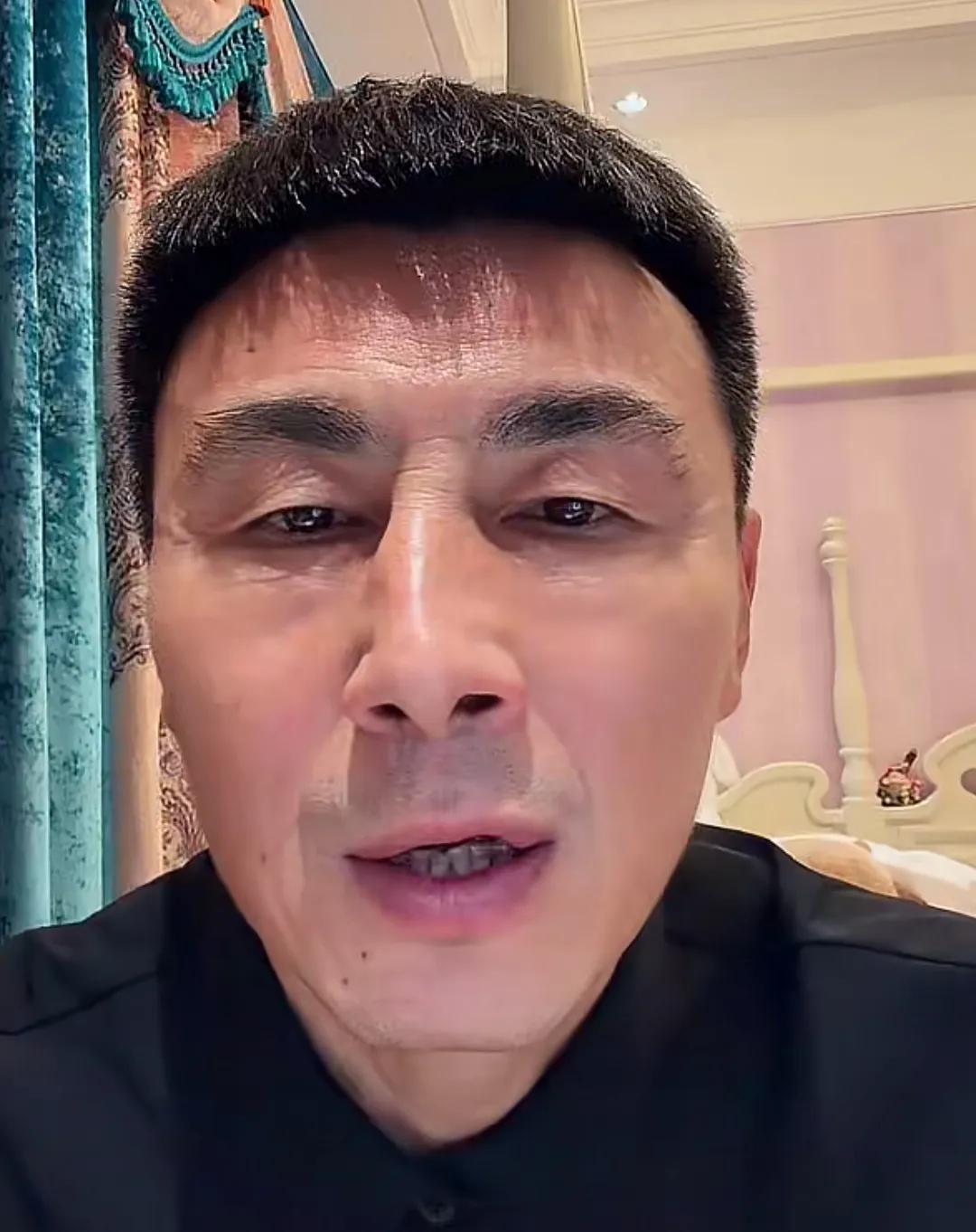 前国脚李玮锋坦言，徐彬想要踢上英超非常困难。李玮锋在直播间里也谈到了徐彬留洋的