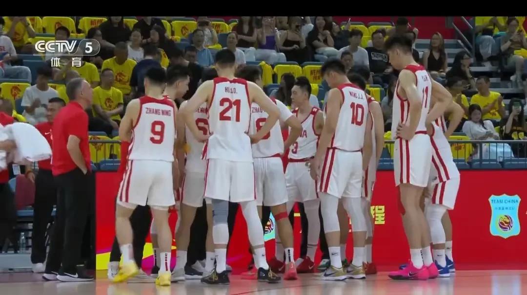 2027年卡塔尔男篮世界杯，中国男篮建议集训大名单:1.后卫赵睿，胡明轩，徐