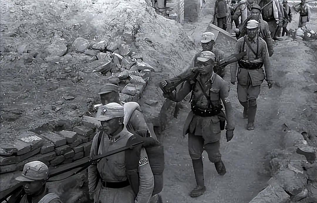 1940年火海焚敌：他烧光日军精锐骑兵，创下华北战场神话！在日本关东军的档