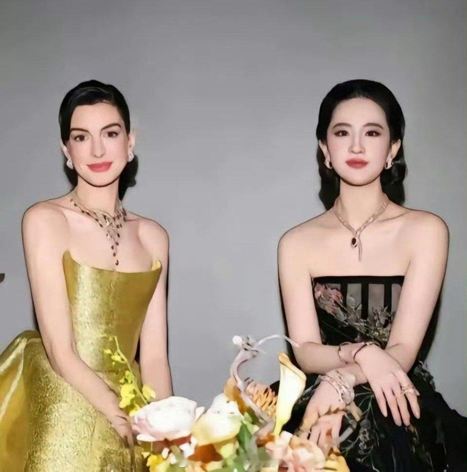 “你有你的西方骨，我有我的东方像。”​​​