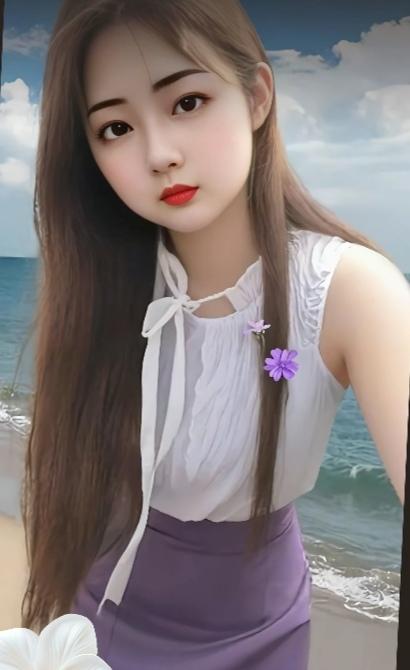 昨晚我趁老婆去洗澡的空，偷看了她的手机。发现里面有个叫“臭流氓”的经常跟她联系，