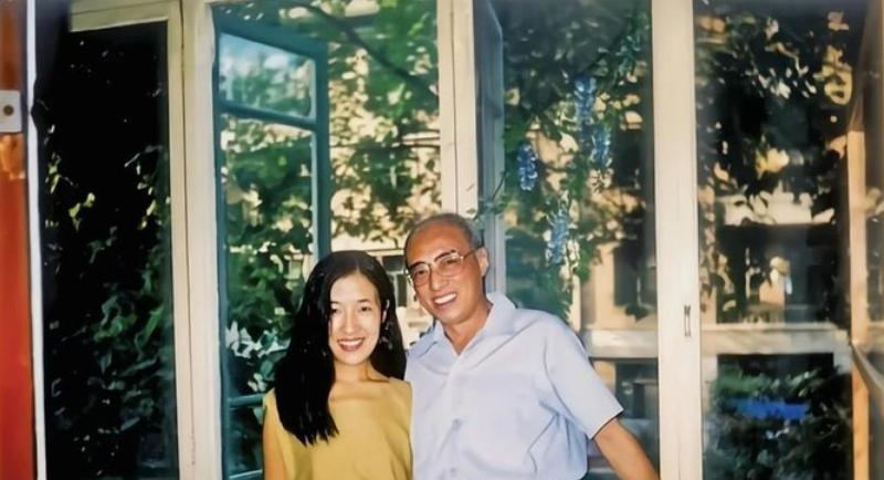 1986年，65岁的火箭专家杨南生娶了29岁的张严平。张严平的父母不同意，后来当