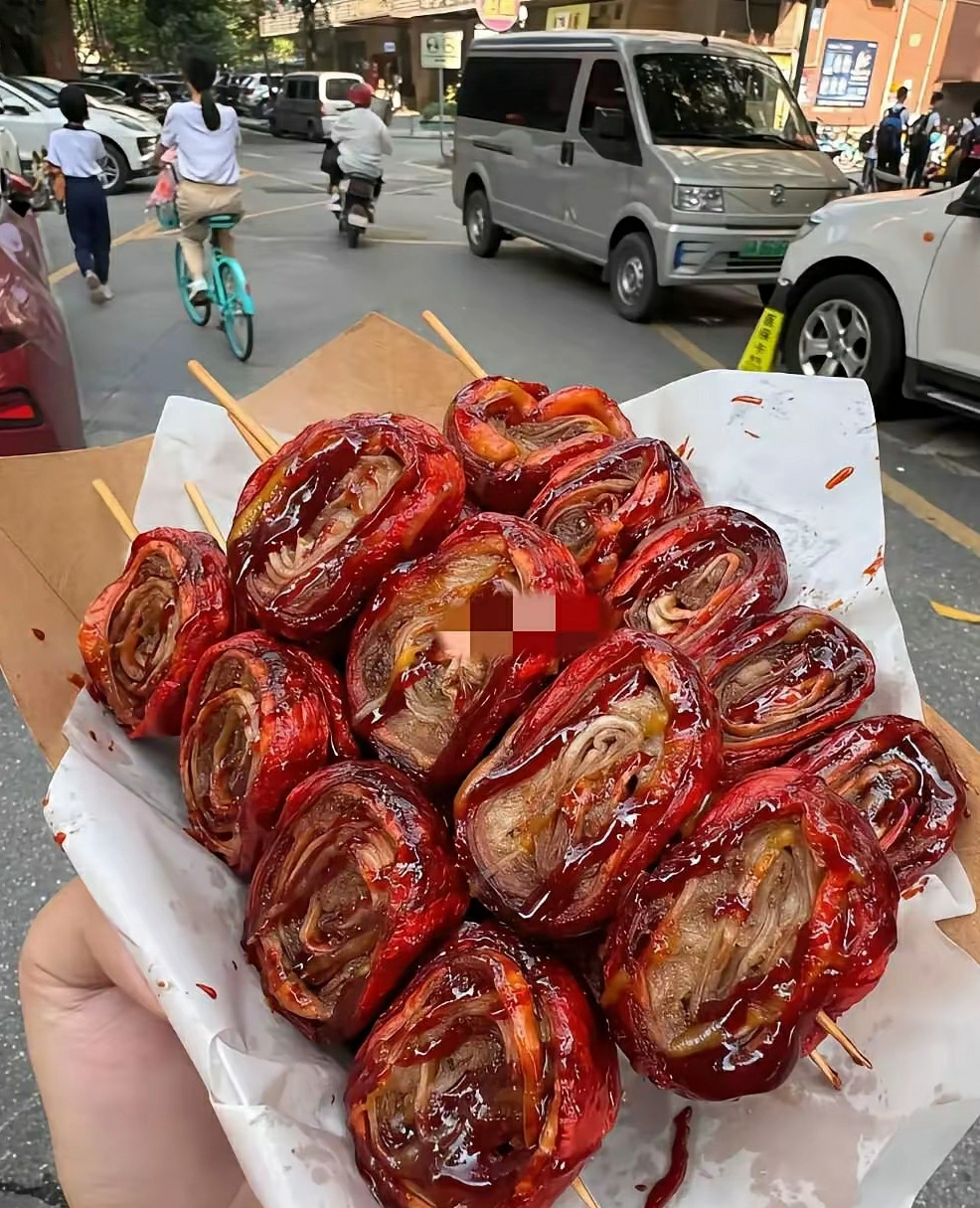 据说这个特别好吃，你们知道是哪个地方的小吃吗