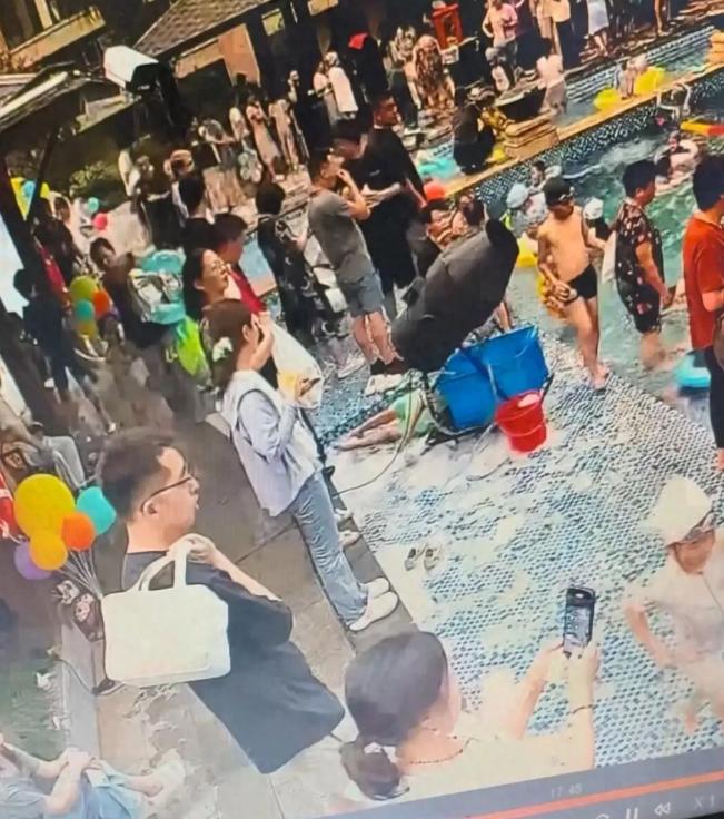 阎王叫你三更死，谁能留你到五更！浙江温州乐清的一个高档小区里，一个9岁的小男孩，