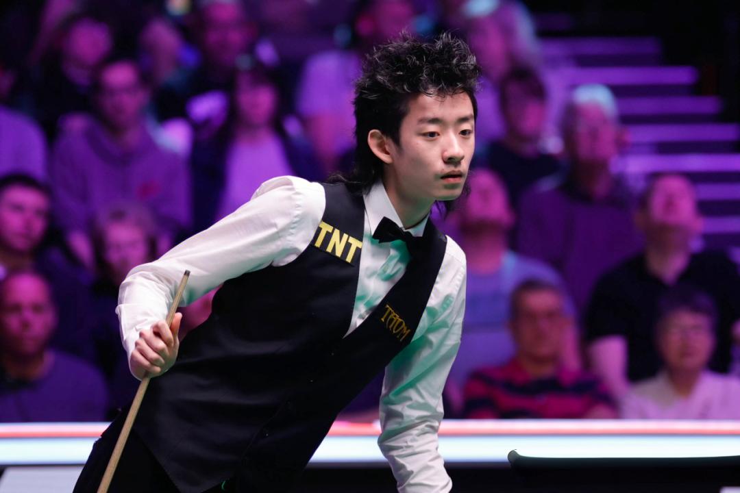 刚刚结束了一场斯诺克英国锦标赛1/8决赛，今年国际锦标赛冠军、世界排名第13的中