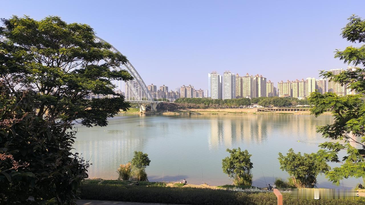 哈尔滨旅游这么火爆，那为什么还是吸引不了那么多南方的小伙伴去游玩呢？一到冬天就