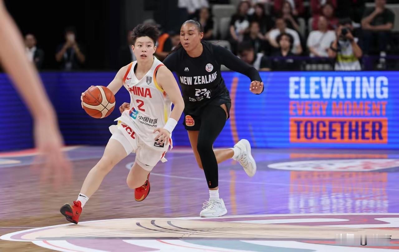 李缘为何一直被国家队重用一直是个谜，尤其是在宫鲁鸣手下更是无论打的好坏与否，都是