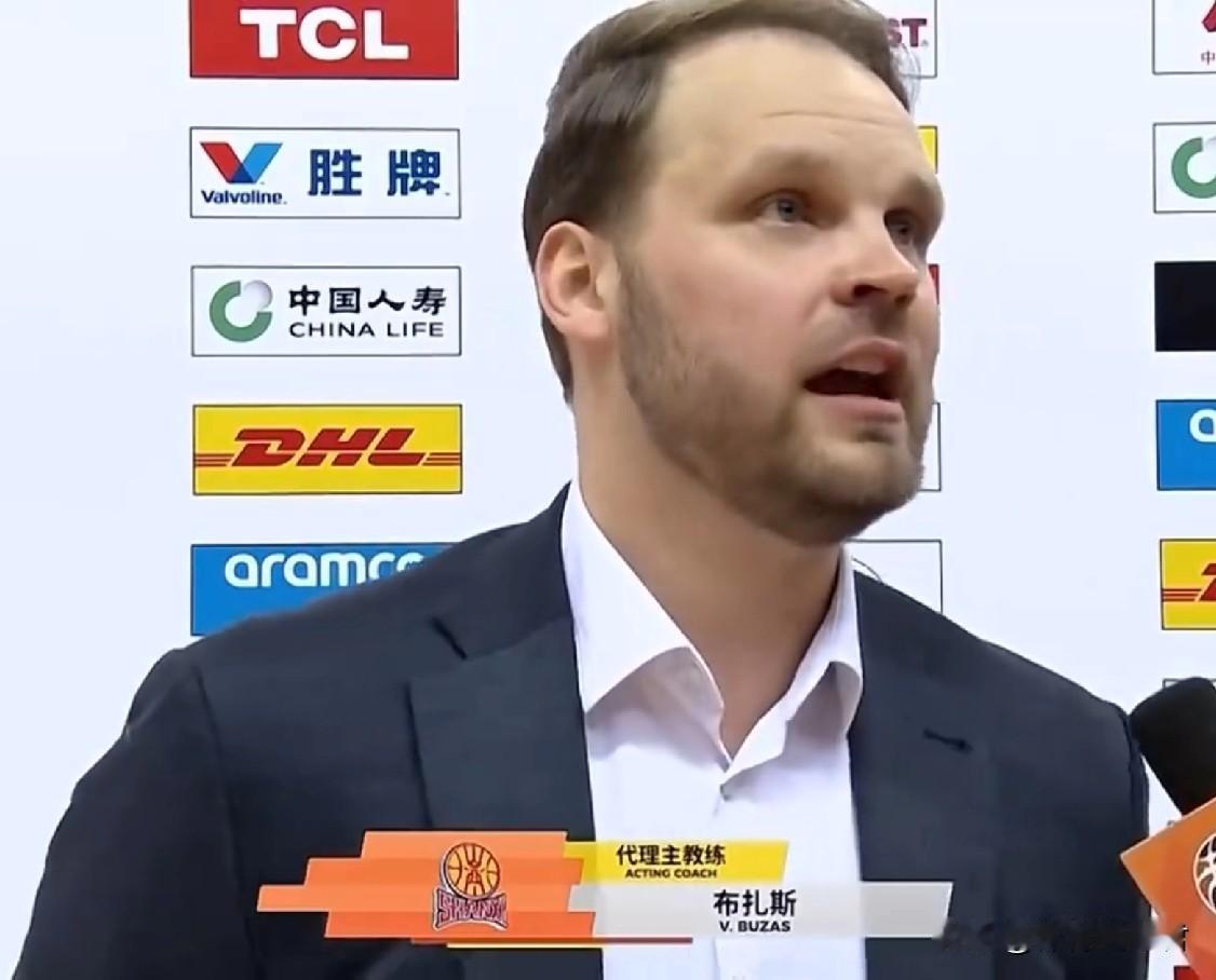 山西男篮外教或被禁赛！在加时赛击败青岛男篮之后，山西男篮外教布扎斯不仅没有高兴