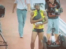 爆笑GIF: 虽然你违规停车了, 但是我没有违规走路啊