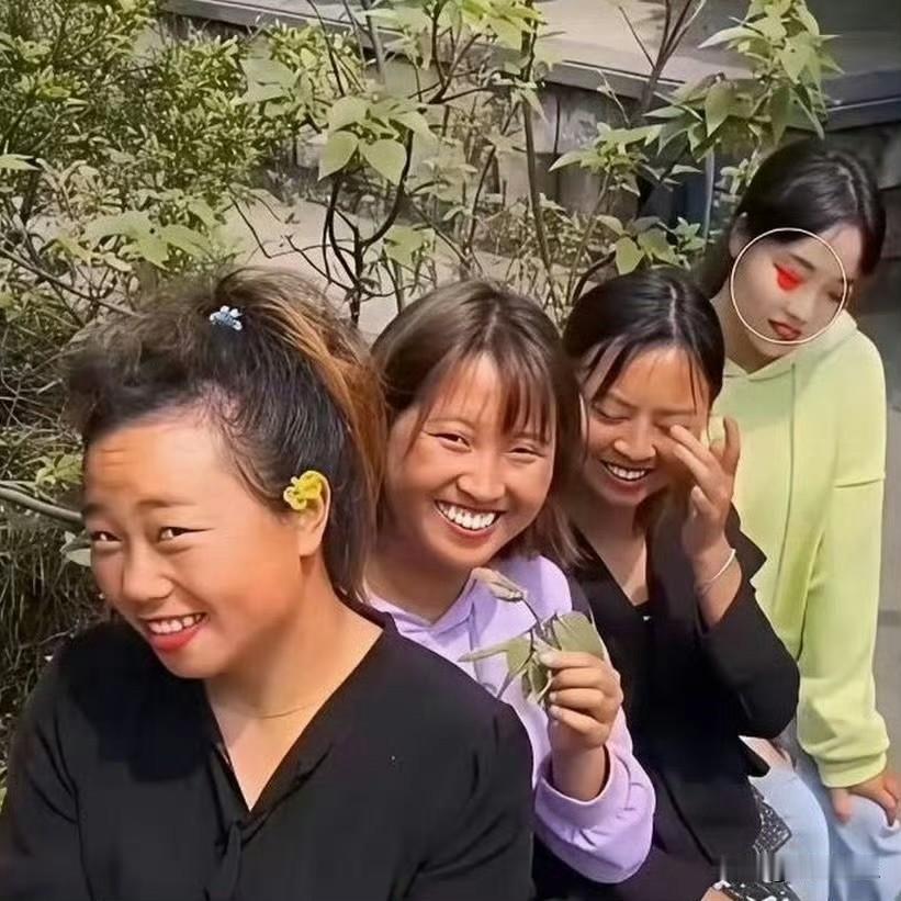 果然在美颜加持下，没有丑女