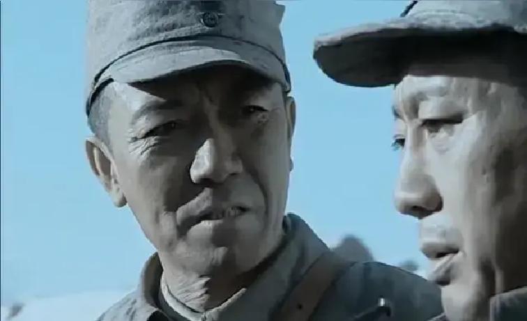 别学MBA了，学学李云龙怎么当领导。他接手独立团，第一把火不是开会。他让原