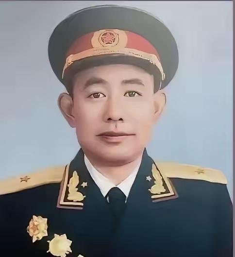 1951年，志愿军师长黄朝天违抗军令，率9000残兵掉头杀向3万美军，13天后李