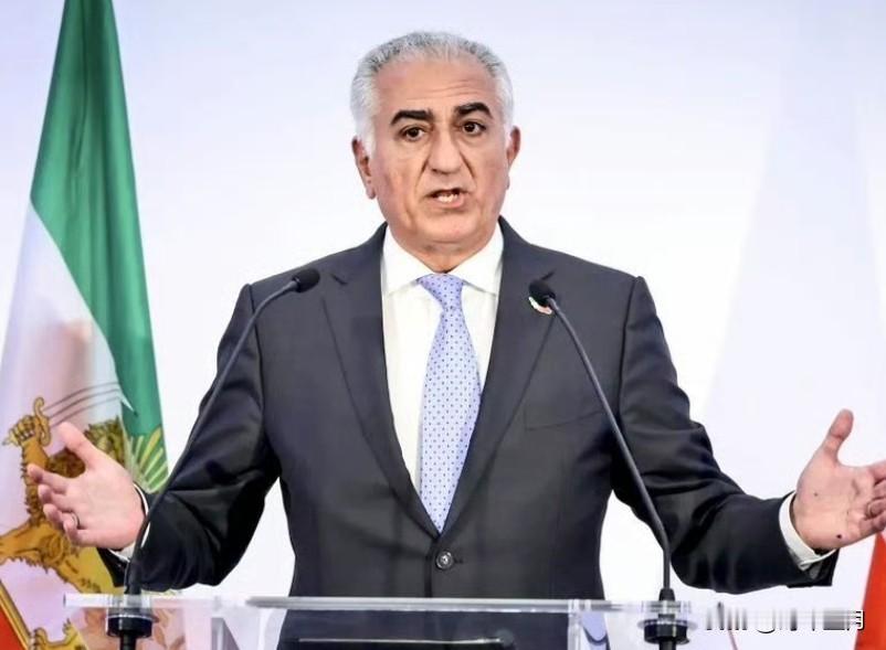 礼萨·巴列维一再敦促特朗普轰炸伊朗。“美国必须轰炸伊朗伊斯兰革命卫队和其他目