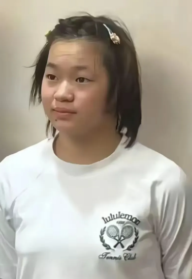全红婵可能自己都没留意身体的变化。东京夺冠那年她14岁，身高143厘米，体重