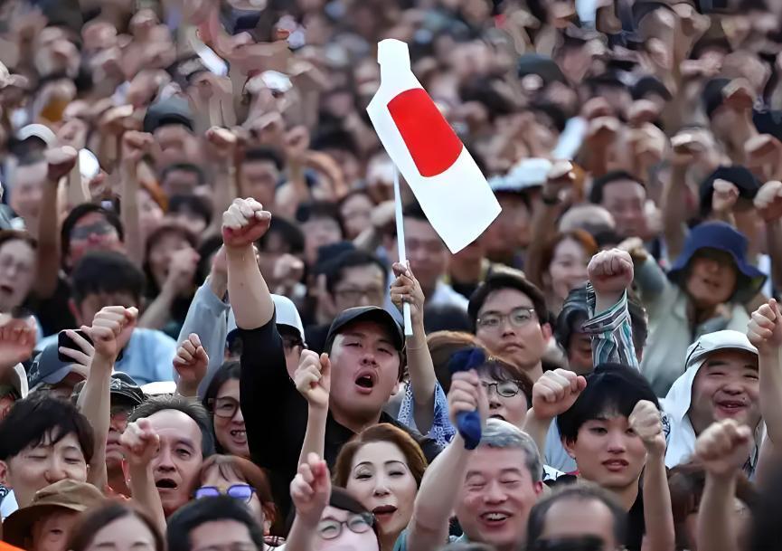 日本这个国家，对黑人严防死守，对欧美白人爱搭不理，但是对待黄种人，特别是中国人、