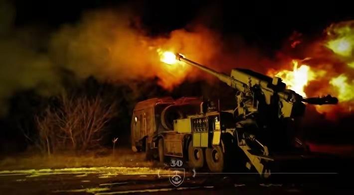 四面八方全是俄军，泽连斯基警告乌处境不妙，紧急喊话美西方帮助乌实现停火，这次他真