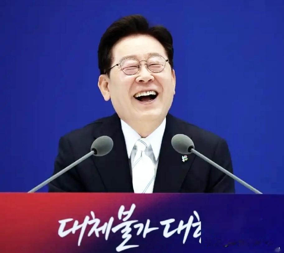 李在明在今日破天荒聊到台海局势。韩国总统李在明今表示，就地缘政治所面临的风险