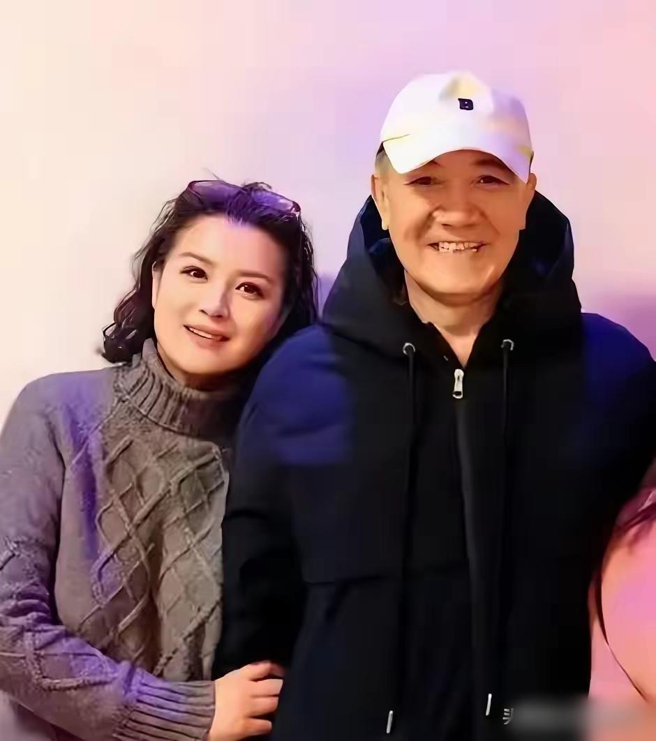 史兰芽是真漂亮，就是婚姻一波三折，年轻时候嫁给刘斌，没孩子离婚，然后又有一次短暂