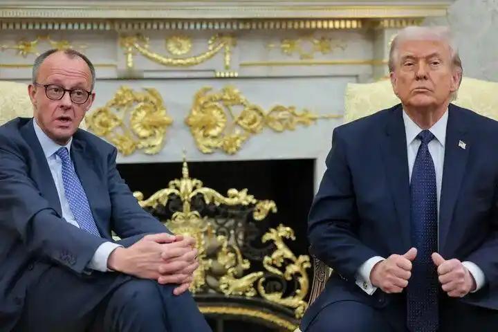 美国和德国这对平日里称兄道弟的盟友，这回直接互怼起来了，一句比一句戳心窝子！