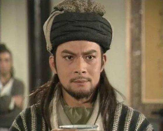 今日话题：乔峰并没有奇遇，为何武功还这么强？？？网友甲：乔峰继承了他父亲的战
