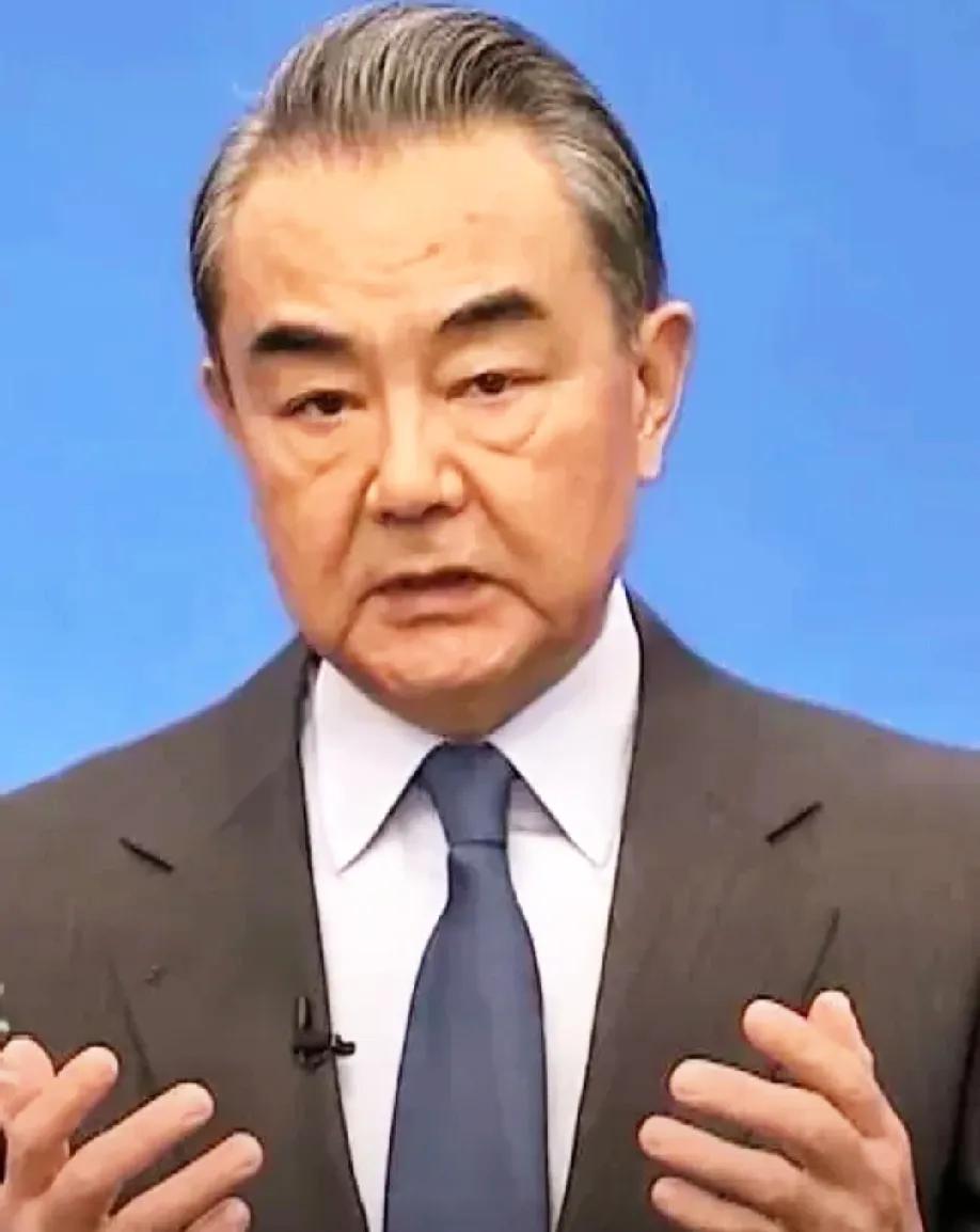 王毅外长最新发声指出，中台海问题核心在于解放，拖得越久，分裂成本越高；只有“回归