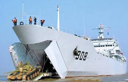 中国为何继续大量建造已过时的072A登陆舰？从建造体系看，072A的模块化设计