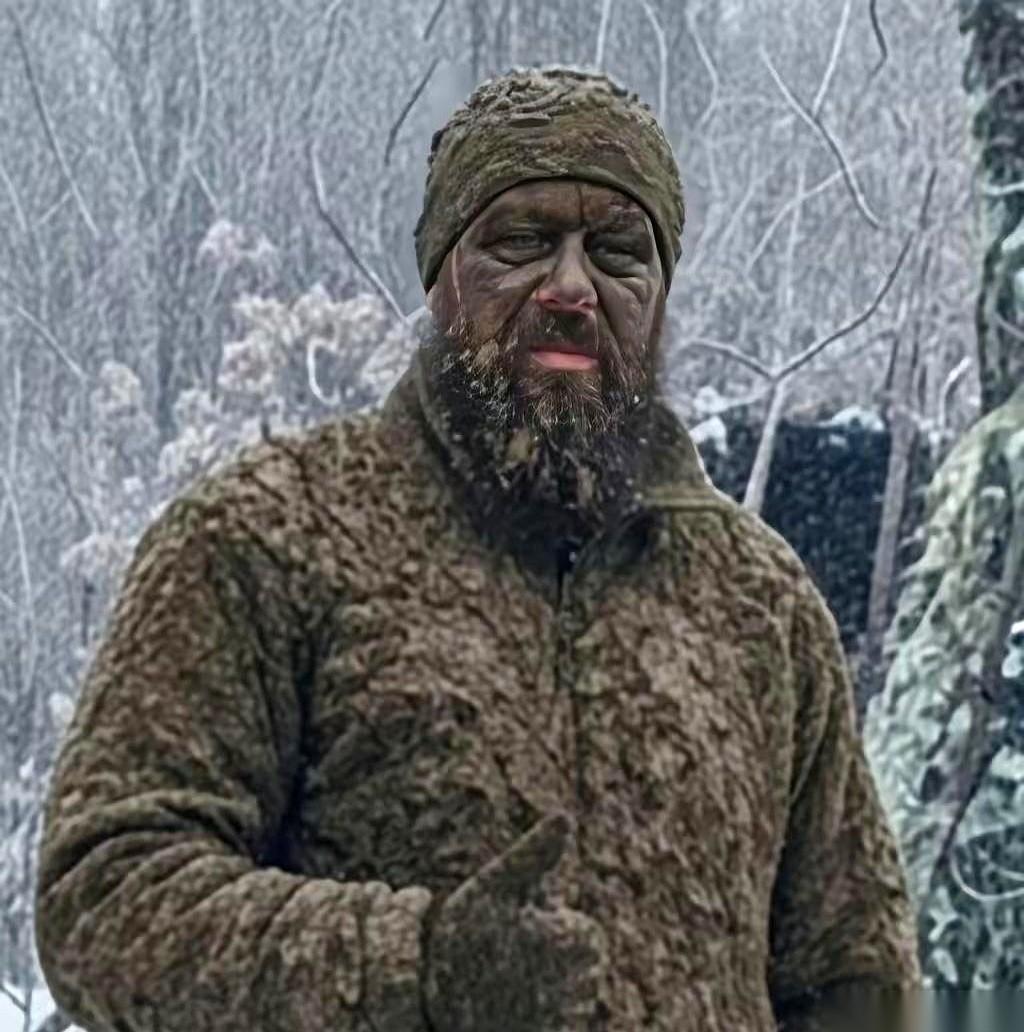 俄军士兵库尔加，档案上已经被列为“失踪”一个多月了。所有人都以为他没了。在哈尔