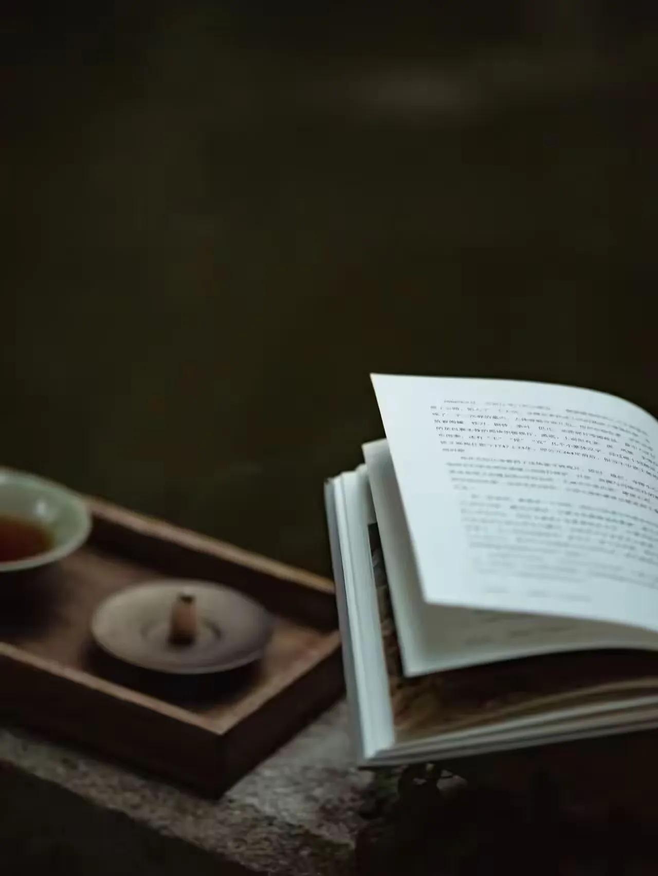 一位情感专家说：“不管男人还是女人，如果有个异性喜欢你，不管你喜欢不喜欢他，都不