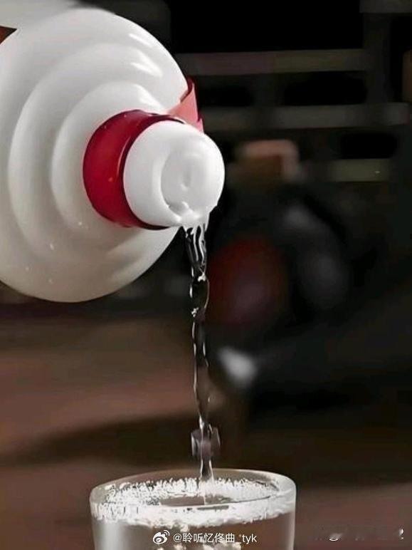酒的保质期时长：1.啤酒，能放一年。2.葡萄酒，可以放三十五年。3.红酒，