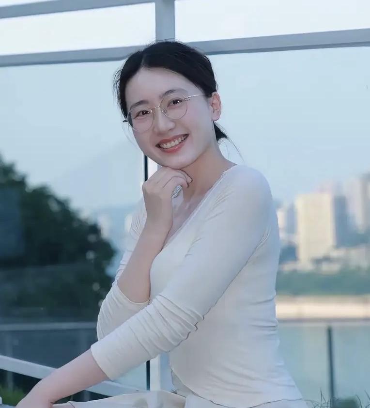 男人越学会“延迟满足”，女人越对你爱不释手很多男人误以为，感情里拼的是热情、