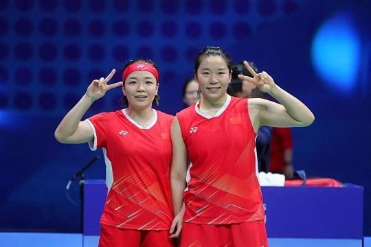 中国羽毛球男双应该聘请韩国教练!韩国男双长期是世界顶尖水平，2025年徐承宰