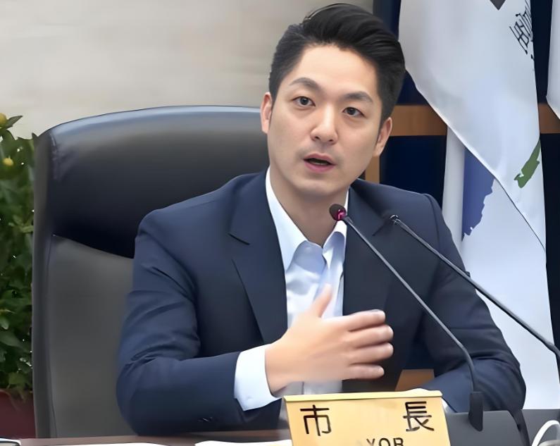 4月23日，面对记者抛出的独立问题，蒋万安说:如果独立能让台湾经济更好，台湾更安