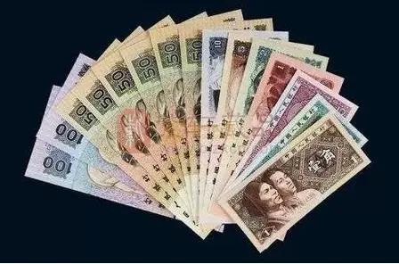 人民币上的“笑脸盲文”：藏在纸币里的温柔，是1700万视障同胞的尊严一张百