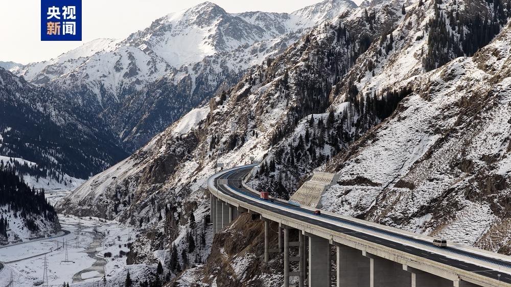 天山胜利隧道通车！乌鲁木齐到尉犁缩至3小时，全球最长高速隧道太牛了。今天乌尉高