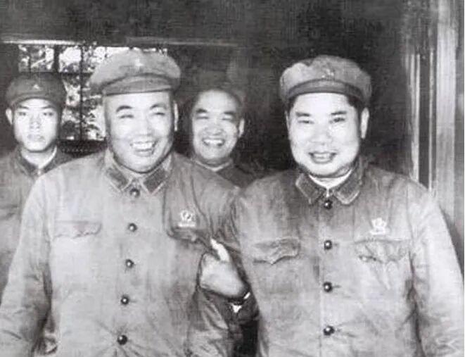 许世友就在南京，他没去，所以后来打越南的战绩也不如杨得志，虽然杨开战前就离开了，