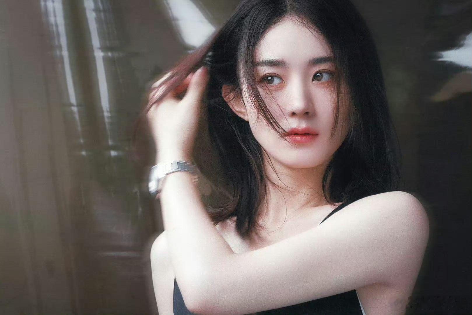 赵丽颖赵丽颖1016生日快乐"她把敬业这个词做到了极致"就那么一个两三